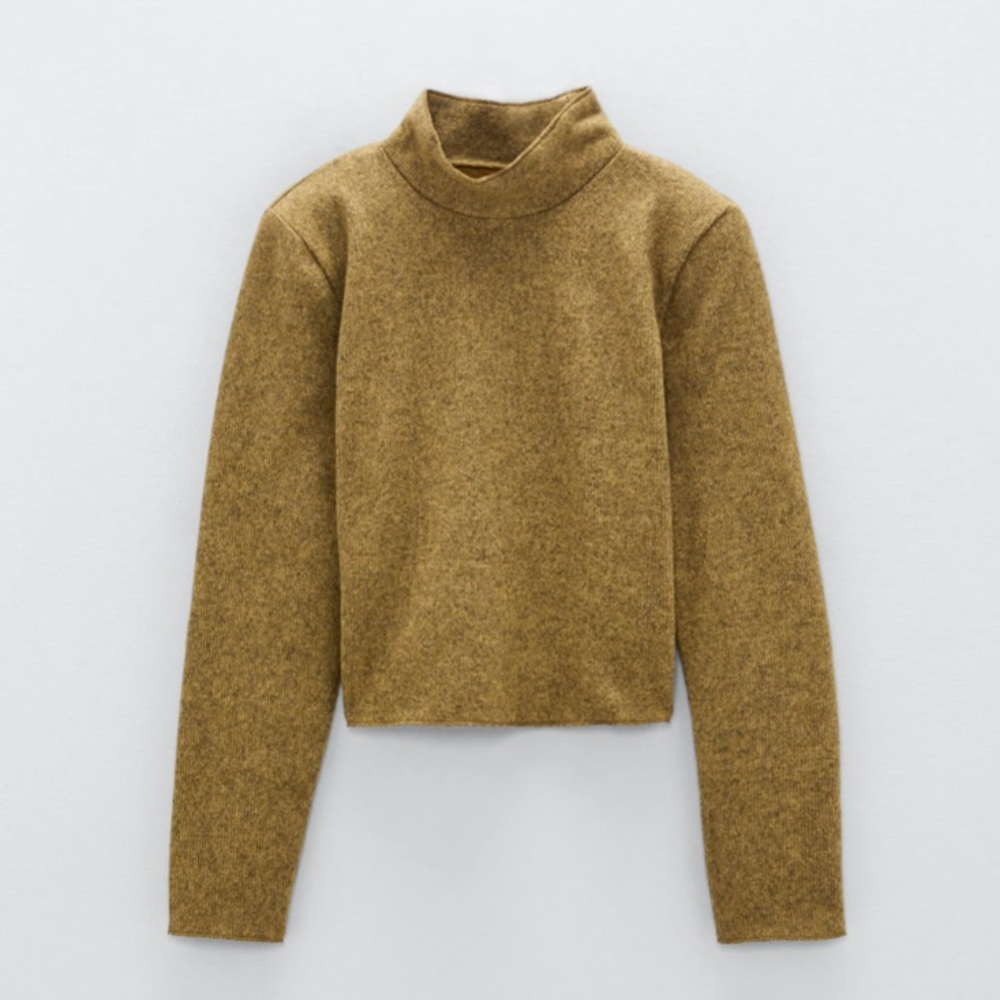 Zara woman sweatshirt with shoulder pads